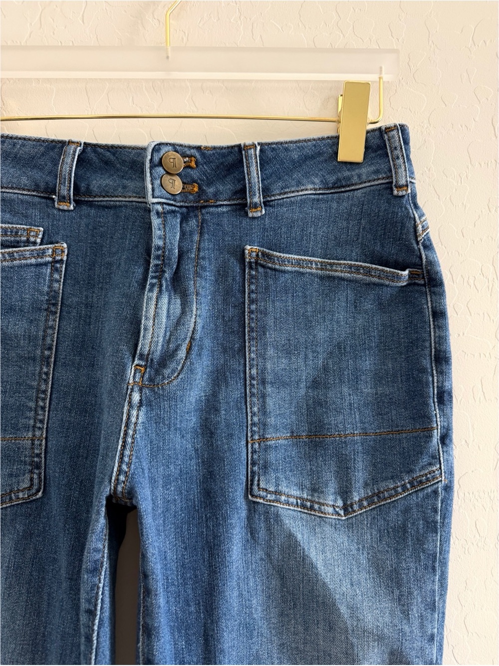 Anthropologie Pilcro The Wanderer Mid-Rise Relaxed Jeans in Borocay Wash Size 28 - Picture 6 of 10